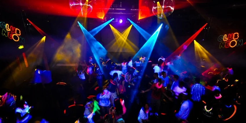 Telugu News: Hyd Crime:మహేశ్వరం రిసార్ట్‌లో రేవ్ పార్టీ దాడి – 72 మంది అరెస్ట్‌