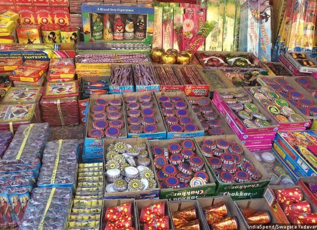 Telugu News:Diwali:భారత్‌లోకి టపాసులు ఎలా వచ్చాయి?