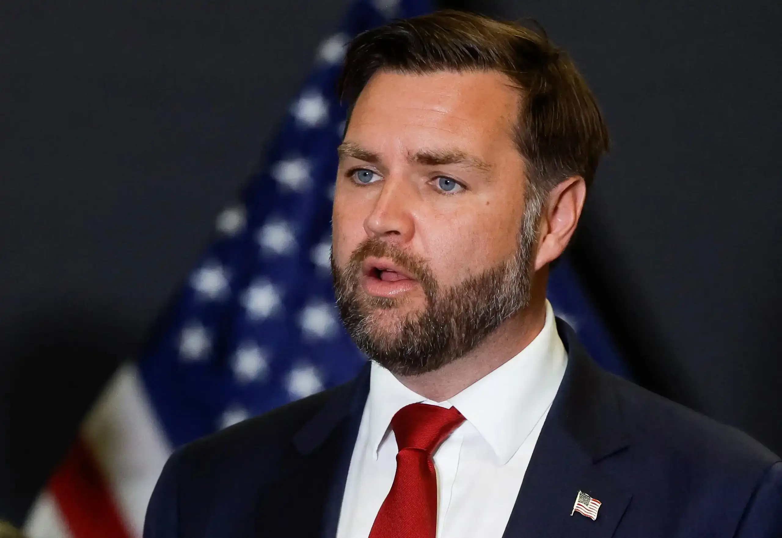 America:వలసవిధానంపై జేడీ వాన్స్ పై ప్రశ్నల వర్షం కురిపించిన భారత మహిళ