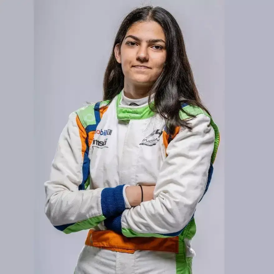 Female F4 Racer