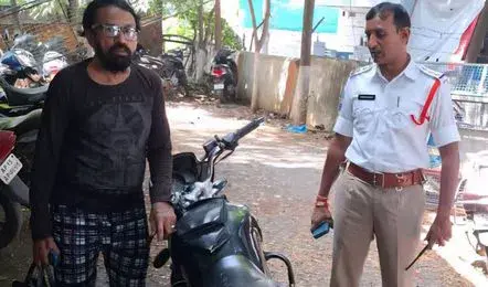 Latest News: Bike Fines: కరీంనగర్‌లో 277 చలాన్ల బైక్ సీజ్