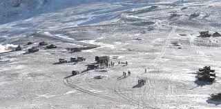 Latest News: China Ladakh Base: చైనా లో కొత్త వైమానిక స్థావరం నిర్మాణం..