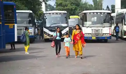 Latest News: TG Bandh: బంద్ తో ప్రయాణికుల ఇక్కట్లు..