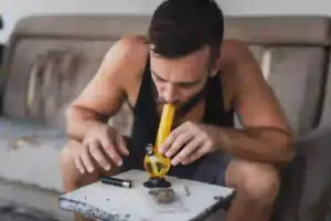 రైళ్లలో గంజాయి రవాణా.. అలర్ట్‌ అయిన అధికారులు