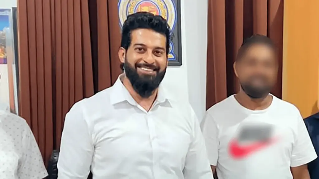 News Telugu: Srilanka: ప్రతిపక్ష నేతను బహిరంగంగా కాల్చి చంపిన దుండగుడు