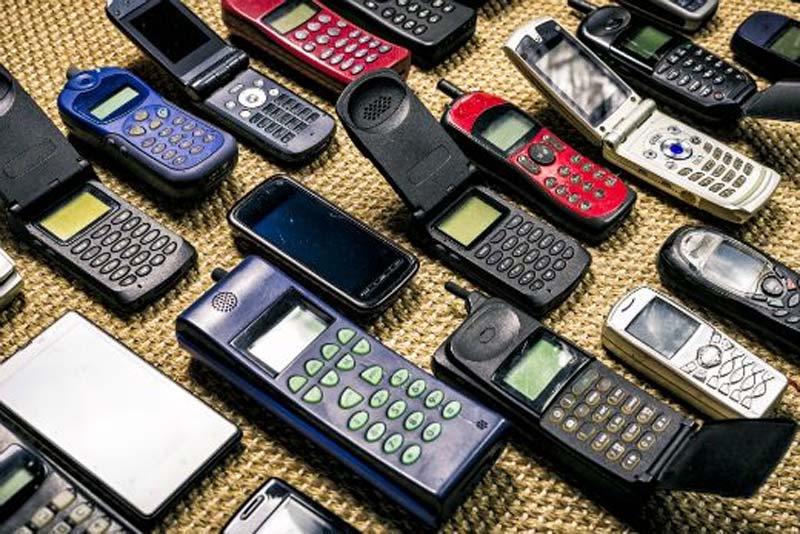 Old Mobiles : పాత ఫోన్లు అమ్ముతున్నారా?.. తస్మాత్ జాగ్రత్త.!