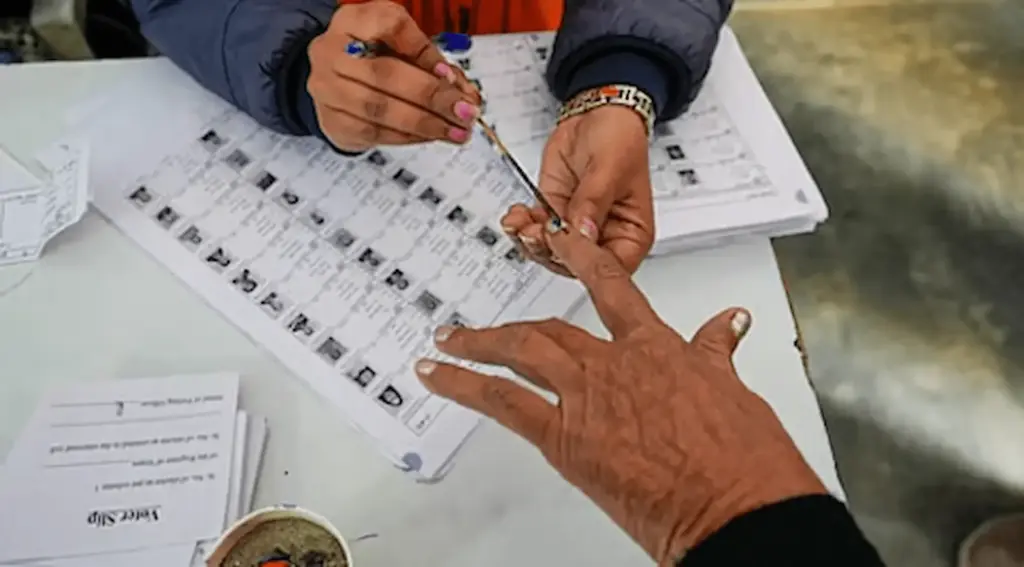 News Telugu: Jubilee Hills: జూబ్లీహిల్స్ ఉప ఎన్నికలో గమ్మత్తు..