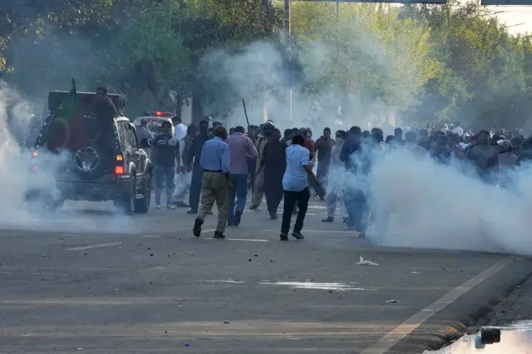 Latest Telugu News: Pak: పాలస్తీనాలో శాంతి..అగ్నిగుండంగా మారిన పాకిస్తాన్