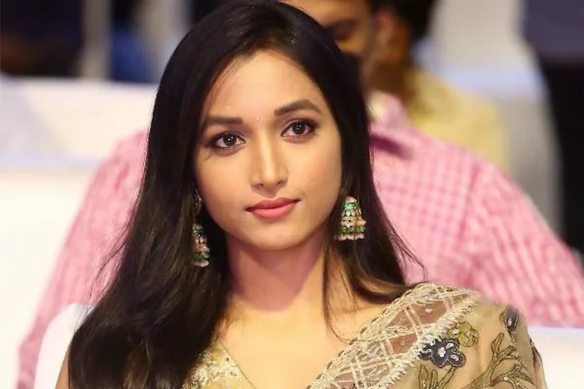 Srinidhi Shetty: వారి ఇద్దరి సినిమాలకు డేట్స్ అడ్జెస్ట్ చేస్తా: శ్రీనిధి