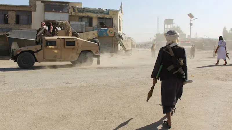 Pak Vs Afg: ప్యాంట్లు వదిలి పారిపోయిన పాక్ సైనికులు.. సంబరాలు చేసుకున్న తాలిబన్లు