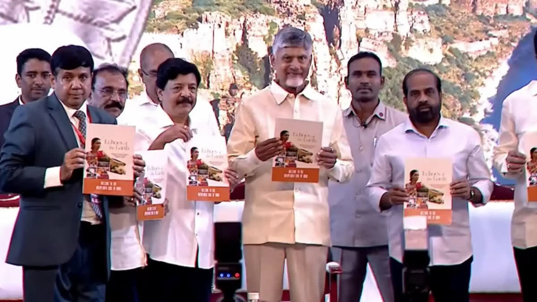 AP Tourism: చంద్రబాబు సమక్షంలో రాపిడోతో రాష్ట్ర పర్యాటక శాఖ జోడీ..