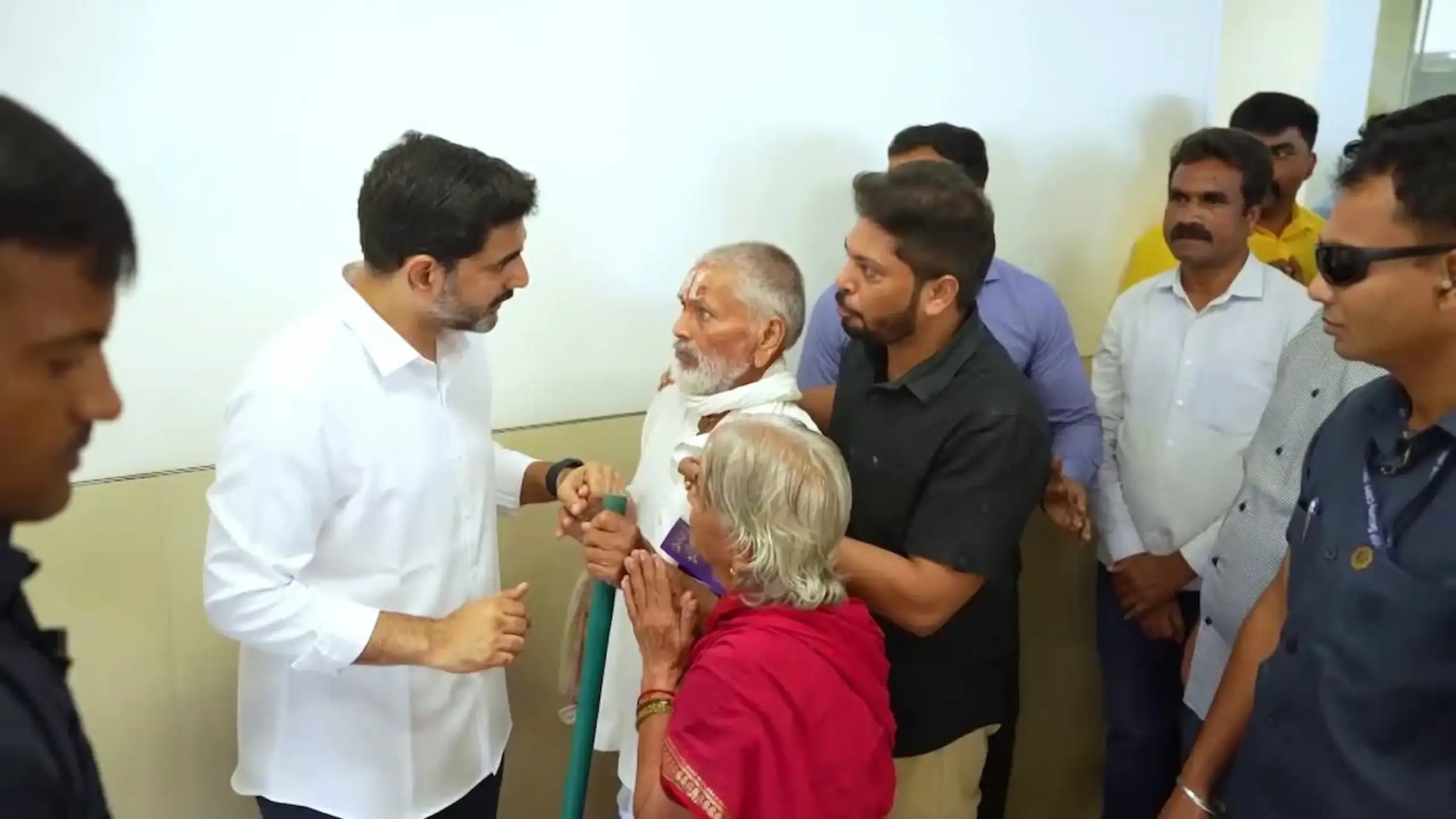 AP: మంగళగిరిలో మంత్రి లోకేశ్ చేపట్టిన ప్రజాదర్బార్ కార్యక్రమం