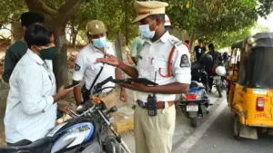 ట్రాఫిక్ చలానాలపై డిస్కౌంట్లు: హైకోర్టు ఆదేశాలు