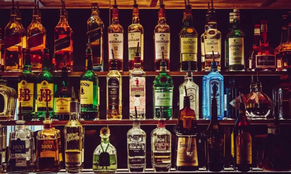 News Telugu: TG: రాష్ట్రంలో పెరుగుతున్న మద్యం దుకాణాలపై హైకోర్టు ఆందోళన..