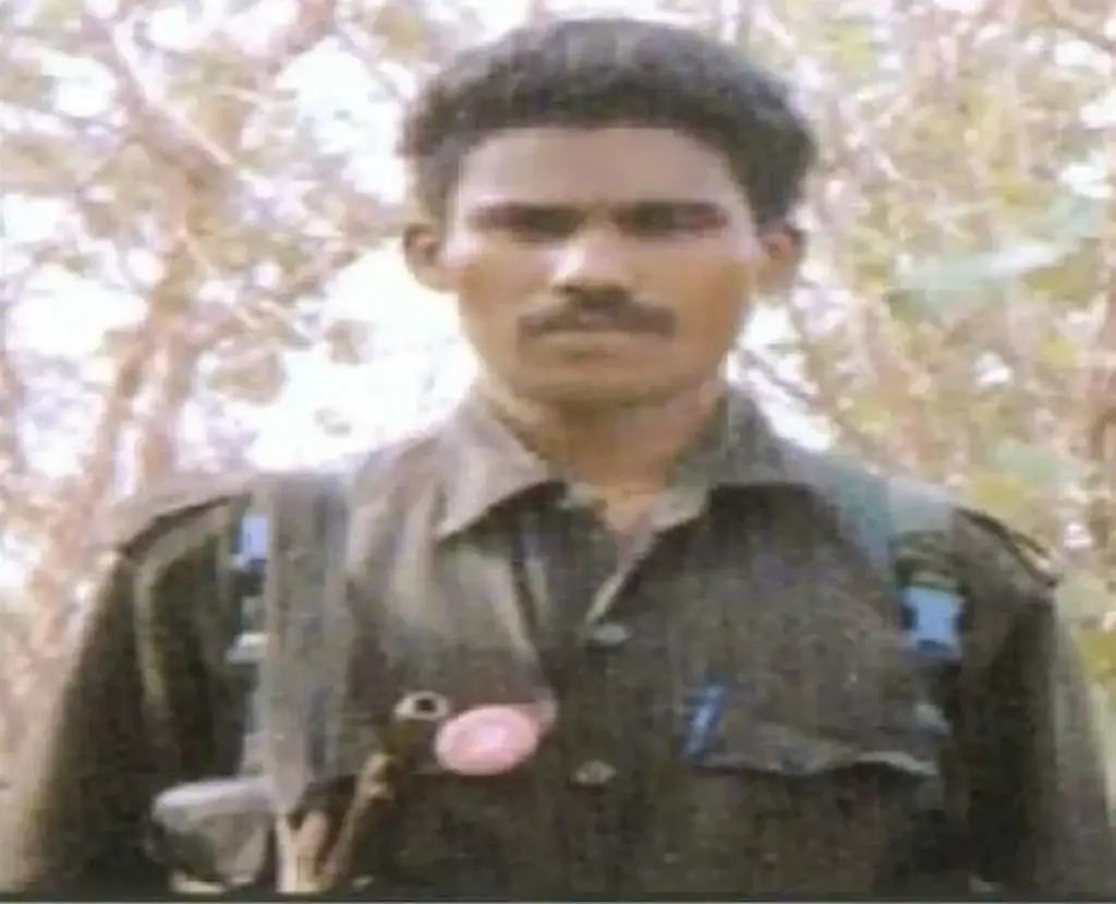 Latest News: Maoist: లొంగిపోయిన మావోయిస్టుల కీలక నేత ఆజాద్?