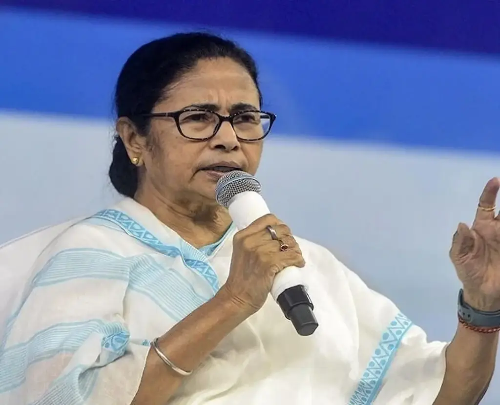 Mamata Banerjee writes to EC to stop SIR