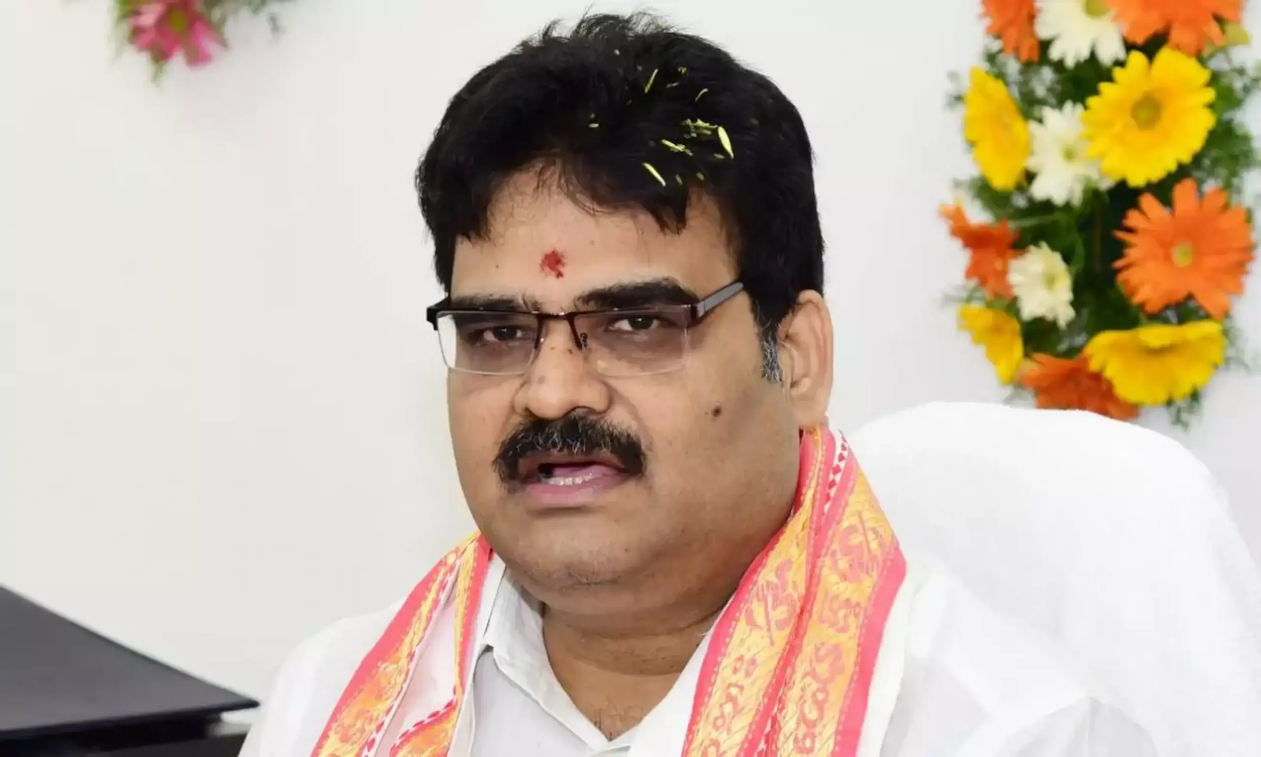 AP: 20 అంశాల కార్యక్రమం అమలుపై సమీక్ష: కమిటీ చైర్మన్ లంకా దినకర్