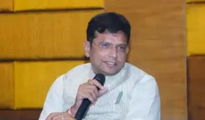 ఎక్కడ నిలదీస్తామో అని బిఆర్ఎస్ సభ్యులు జారుకున్నారు – మంత్రి శ్రీధర్ బాబు