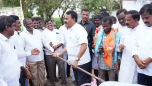 వితంతువుతో ఇందిరమ్మ ఇంటి నిర్మాణాన్ని ప్రారంభించిన జూపల్లి