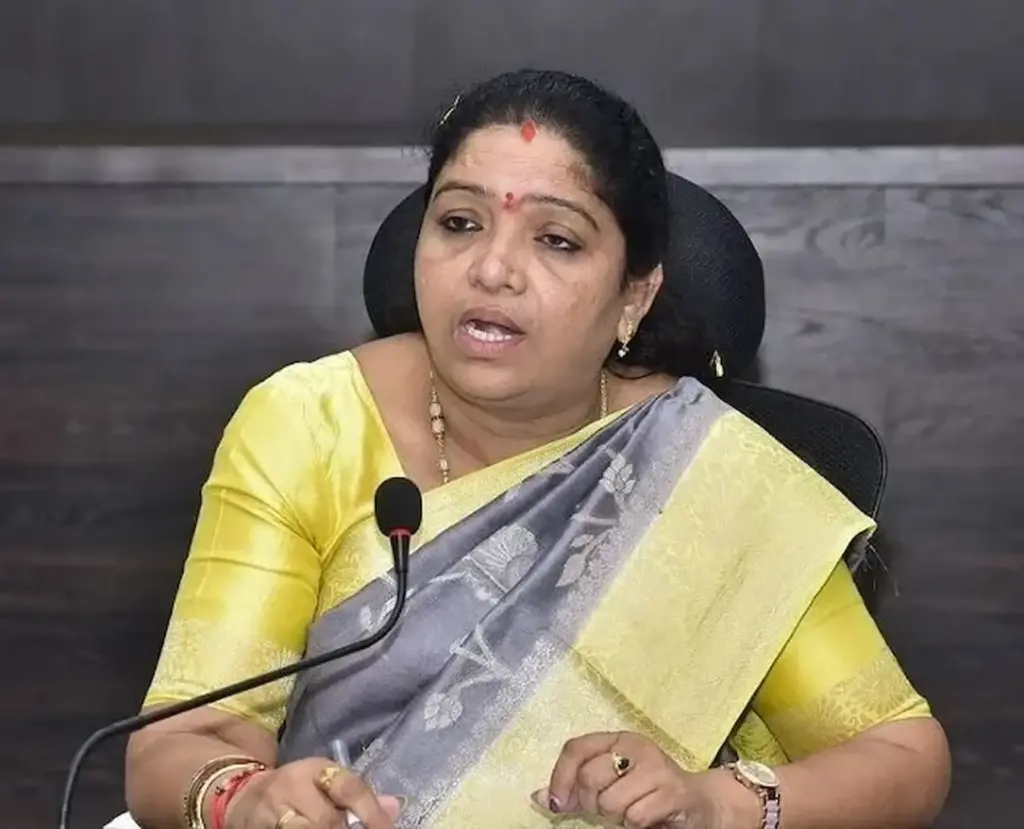 Minister Gummidi Sandhyarani