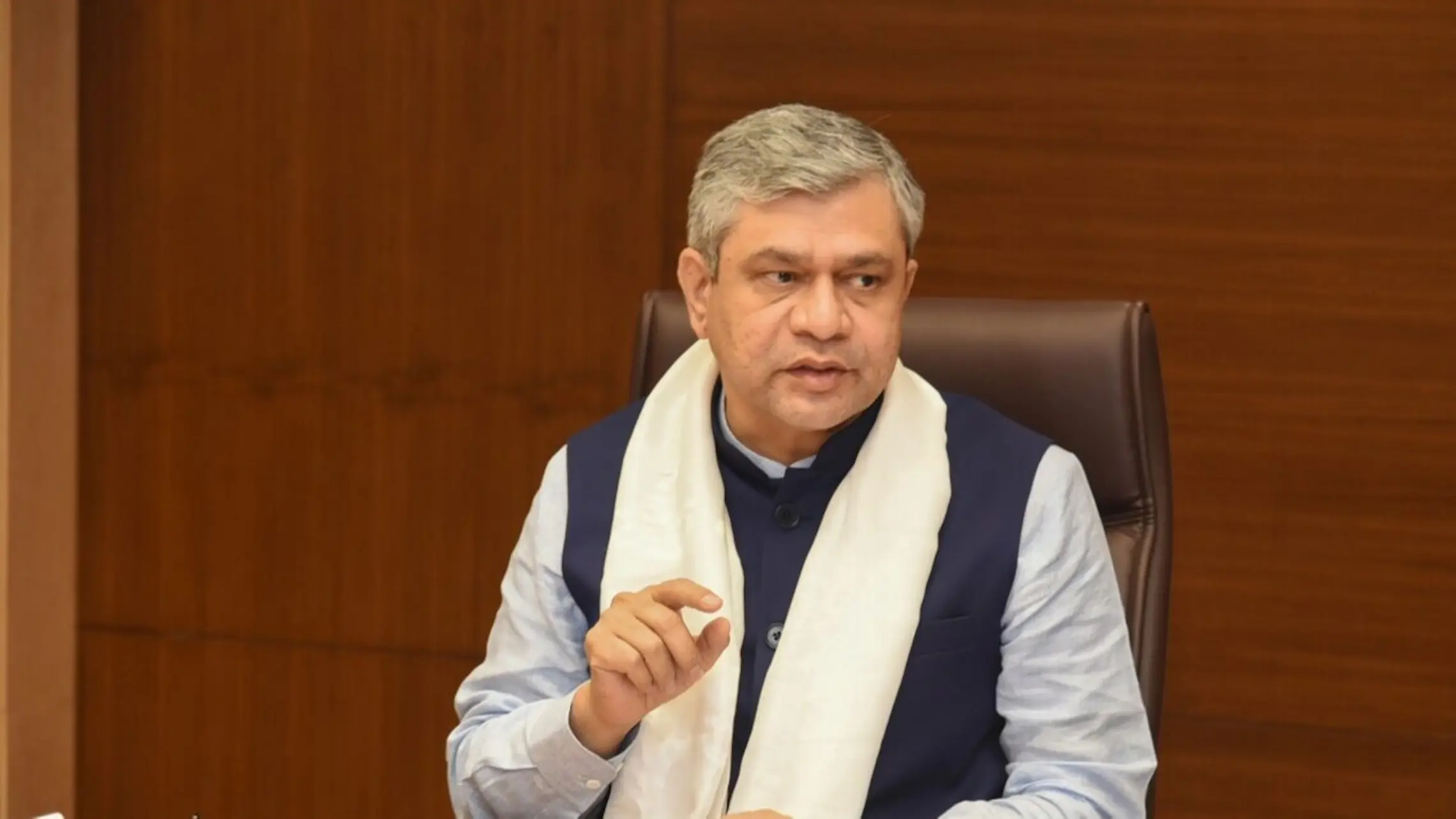 Latest News: Ashwini Vaishnav: దేశంలో 2027 ఆగస్టులో తొలి బుల్లెట్ రైలు: అశ్వినీ వైష్ణవ్