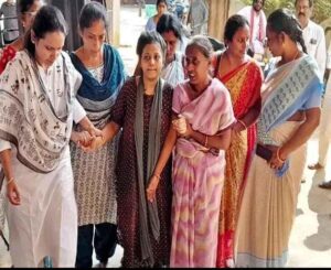 రెండేళ్లుగా బాలికను బంధించిన తల్లి