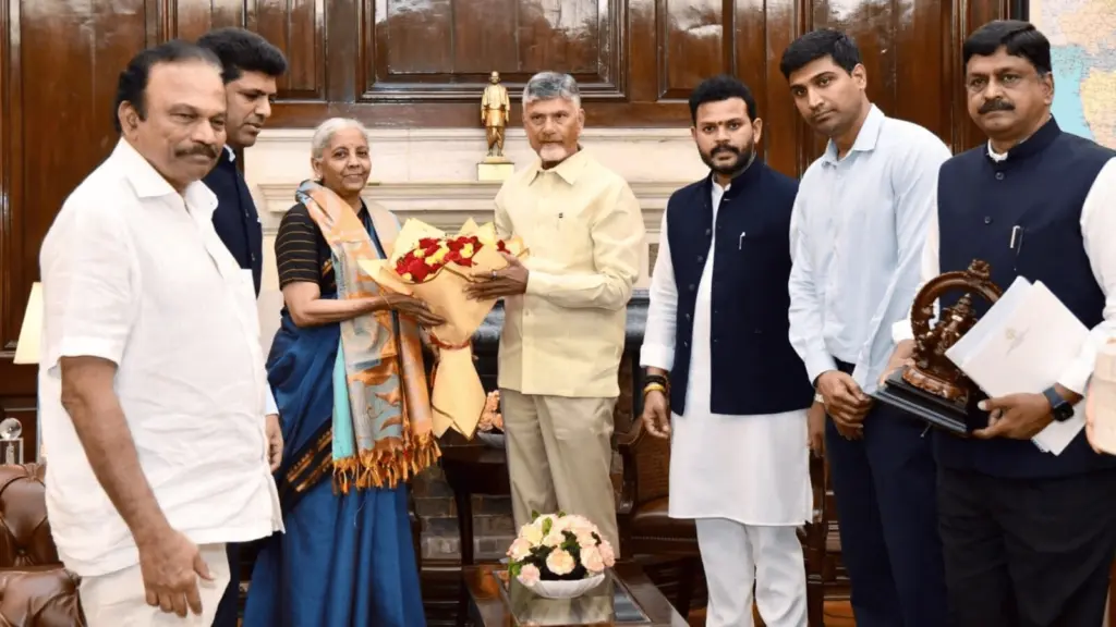 Latest news: AP: ప్రాజెక్టు నిధుల కోసం నిర్మలా సీతారామన్ తో బాబు భేటీ