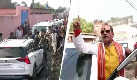 Telugu News: Bihar: డిప్యూటీ సీఎంపై చెప్పులు పేడతో దాడి