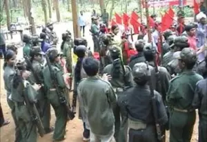 వరుస ఎన్ కౌంటర్లతో జనస్రవంతిలోకి మావోయిస్టలు యత్నం