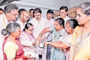 ఏపీలో రేషన్ కార్డుదారులకు ప్రభుత్వం తీపికబురు