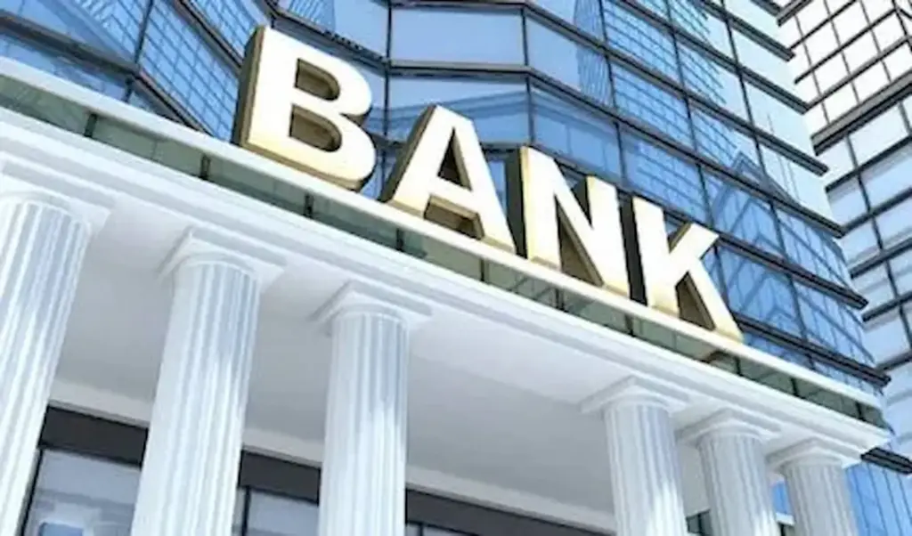 RBI shocks those 2 banks!