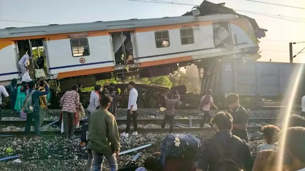 Latest news: Chhattisgarh Train Accident:  గూడ్స్ ను ఢీకొన్న రైలు 11 మంది మృతి..ఎక్సగ్రేషియా