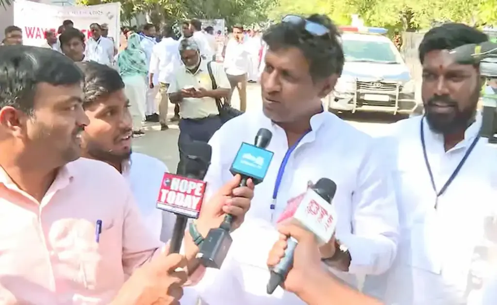 News Telugu: Lankala Deepak Reddy: జూబ్లీహిల్స్ లో బీజేపీకి కోలుకోలేని దెబ్బ..