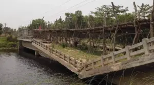 బ్రిడ్జి కట్టేంత వరకు ఓటు వేయం.. స్పష్టం చేసిన గ్రామస్థులు