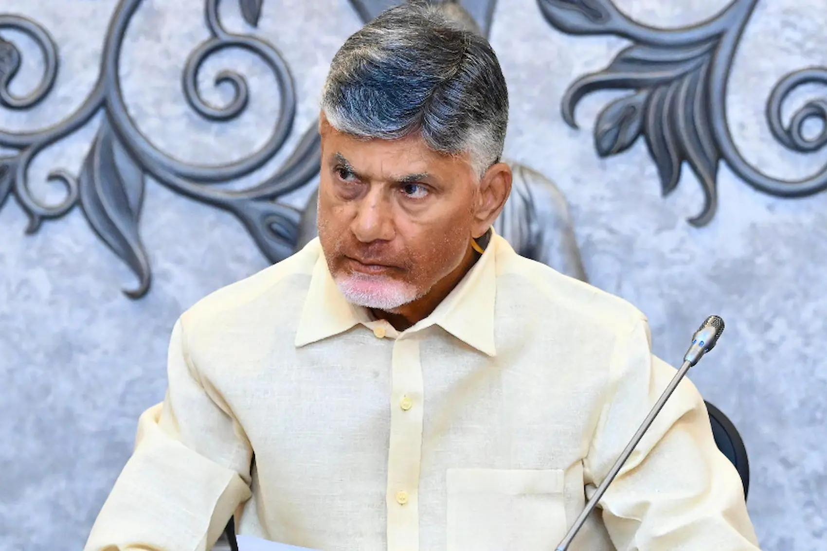 AP: కైకలూరును కృష్ణా జిల్లాలో విలీనం చేయాలి: సిఎంకు గ్రామస్తులు వినతి