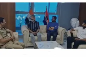 సీపీ సజ్జనార్‌తో సమావేశమైన సినీ ప్రముఖులు