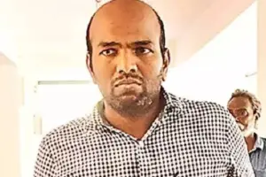 అసభ్య పోస్టుల కేసులో పోలీస్ కస్టడీకి ఎన్నారై నేత