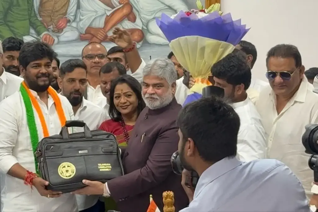 Naveen Yadav takes oath as MLA