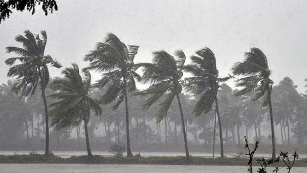 Breaking News – Cyclone Ditwah Effect in AP : కోస్తా, రాయలసీమలో భారీ వర్షాలు