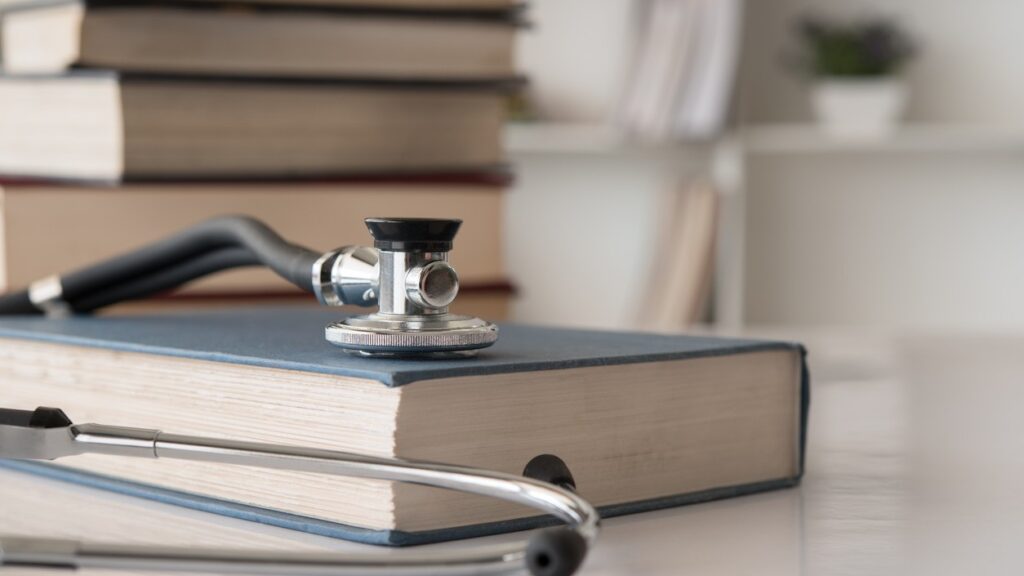 SMVDIME MBBS : అడ్మిషన్లపై వివాదం 50 సీట్లలో 42 ముస్లిం విద్యార్థులు,