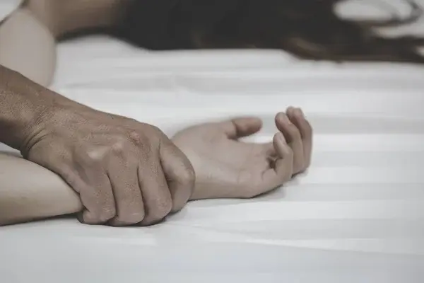 Gujarat Crime: అన్నను చంపి .. ఆపై గర్భిణీ వదినపై అత్యాచారం