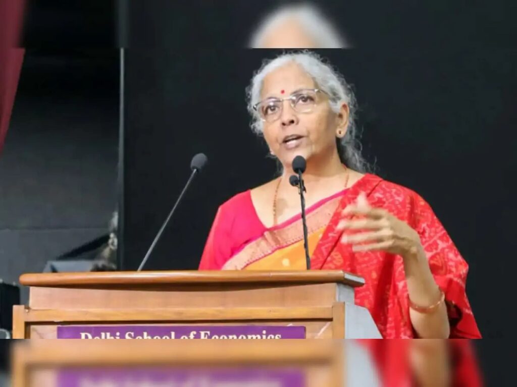 News Telugu: RBI: ప్రపంచస్థాయి బ్యాంకులకు సిద్ధమవుతున్న భారత్: నిర్మలా సీతారామన్