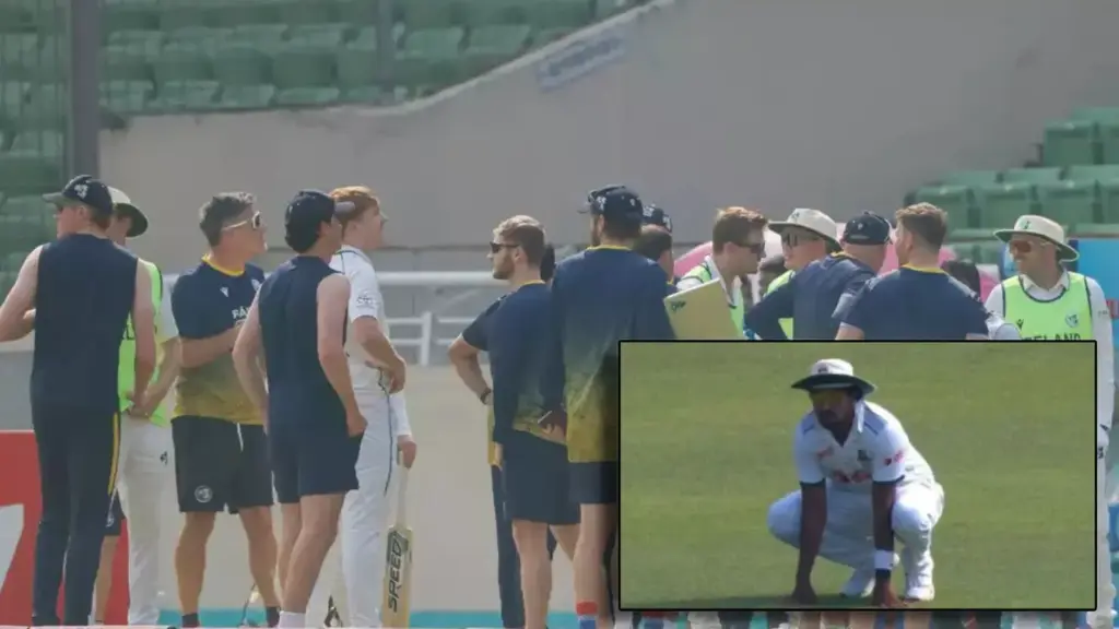 Bangladesh: The earth shook.. Players sitting underneath