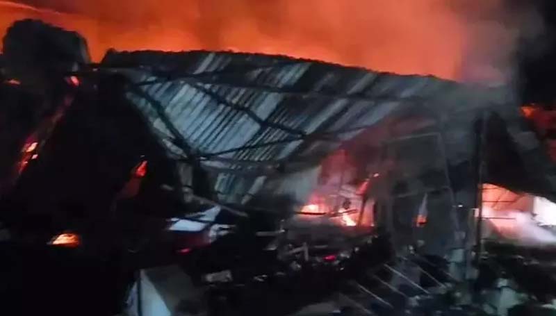 Breaking News – Fire Accident : కొండగట్టులో భారీ అగ్నిప్రమాదం.. 30 దుకాణాలు దగ్ధం
