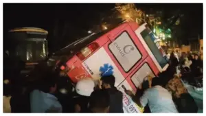 దంపతుల ప్రాణం తీసిన అంబులెన్స్