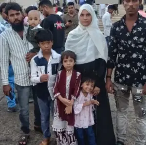 యూపీలో దారుణం ఒకే ఇంట్లో ఐదు మంది మృతదేహాలు