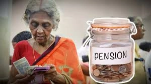 రాష్ట్రవ్యాప్తంగా చేయూత పింఛన్ల పంపిణీపై సామాజిక తనిఖీలు