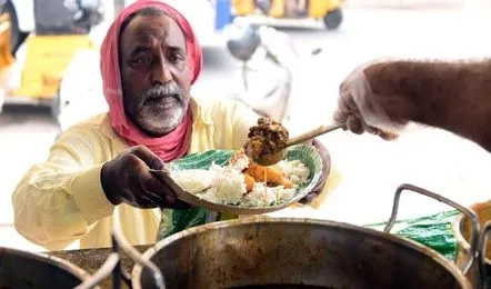 Food Scheme:కర్నూలు మార్కెట్ యార్డు – రైతులకు రూ.15కే కడుపునిండా భోజనం