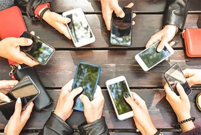 Latest Telugu News : Flipkart : ఫ్లిప్‌కార్ట్‌కు నకిలీ కస్టమర్లు టోపీ..