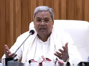 అధిష్ఠానం ఏ నిర్ణయం తీసుకున్నానేను , డీకే కట్టుబడి ఉండాలి : సిద్ధరామయ్య